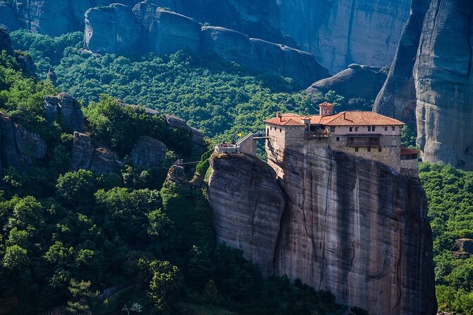 Meteora Monasteries & Caves Unesco Wonder in Greece Day Trip - Thermopylae and the Leonidas Monument