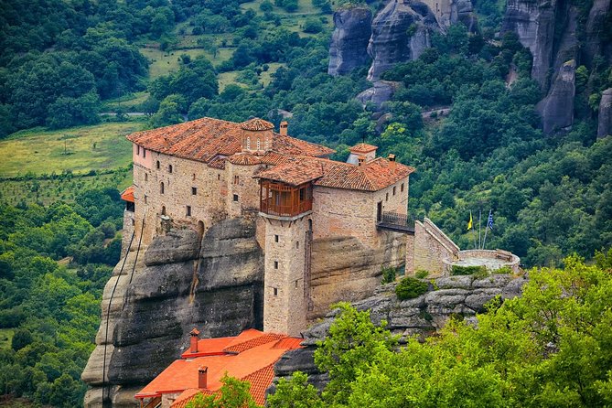 Meteora Monasteries Day Trip from Thessaloniki - Lunch in Kalambaka