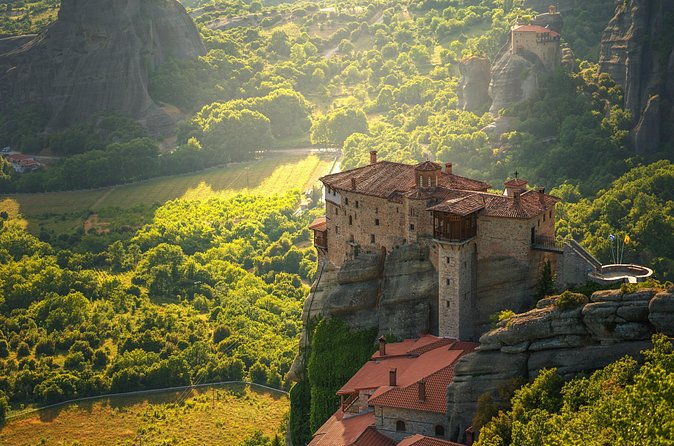 Meteora Monasteries Private Daytrip from Athens - A private tour, not a guided archaeological visit