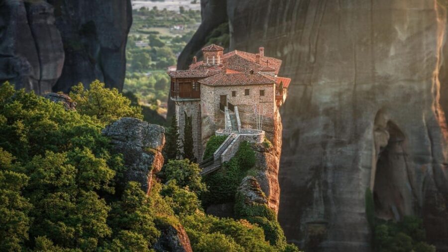 Meteora: Morning Monasteries Tour with Photo Stops - Pickup, Dress Code, and What the Terrain Will Do to Your Shoes
