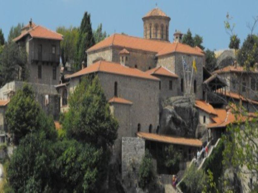 Meteora Private Full Day Tour from Athens & Free Audio Tour - What the 13-hour schedule really feels like