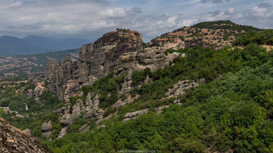 Midday Tour in Meteora from Kalabaka's trainstation - Why a midday Meteora tour works well