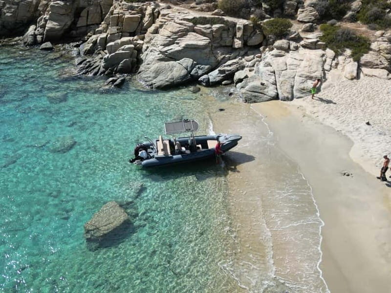 Milopotas: Best Beaches Boat Cruise with Snorkeling - Group size and the guide’s role: why this tour stays fun