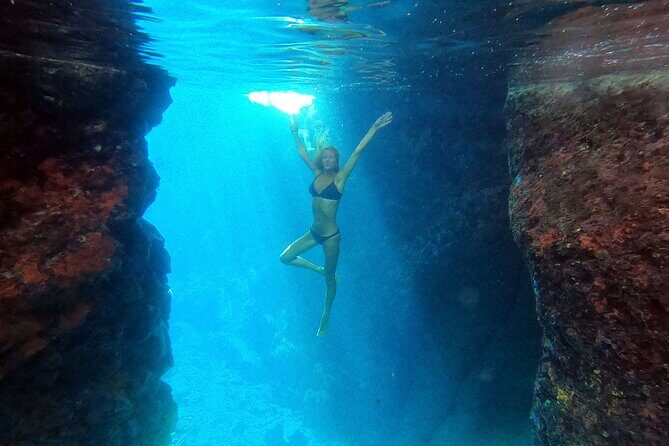 Milos caves snorkelling Catamaran Cruise in a small group - Where It Runs Smoothly: Comfort, Photos, and a Real Small-Group Feel