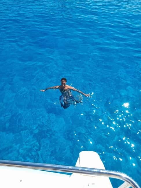 Milos: Half-day Kleftiko, Catamaran Trip | Lunch & OpenBar - Why Kleftiko on a catamaran is a smart Milos move