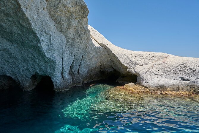Milos Island Full day Private Tour - Triades and Sarakiniko show two sides of Milos