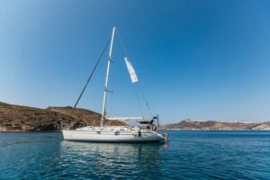 Milos: Kleftiko Cruise with Meal, Drinks and Photos at Sykia - Where you meet in Adamas and how wind can change the start