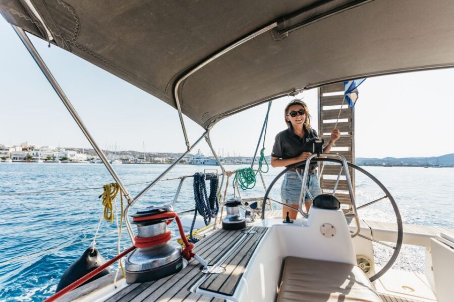 Milos: Kleftiko Cruise with Meal, Drinks and Photos at Sykia - Sykia Cave: the quick photo break that sets up Kleftiko