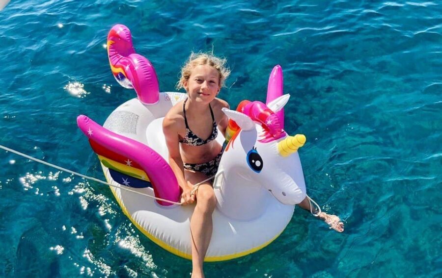 Milos: Kleftiko Morning Catamaran Cruise with Lunch & Drinks - Key points at a glance