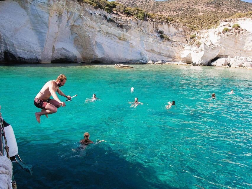 Milos: Kleftiko Morning Catamaran Cruise with Lunch & Drinks - Lunch at Kleftiko: Mediterranean flavors served right when you’re hungry