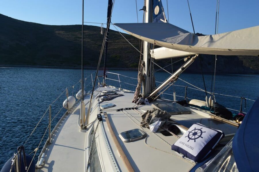 Milos: Kleftiko Semi Private Sailing Cruise with Lunch - Simple guide to timing and comfort