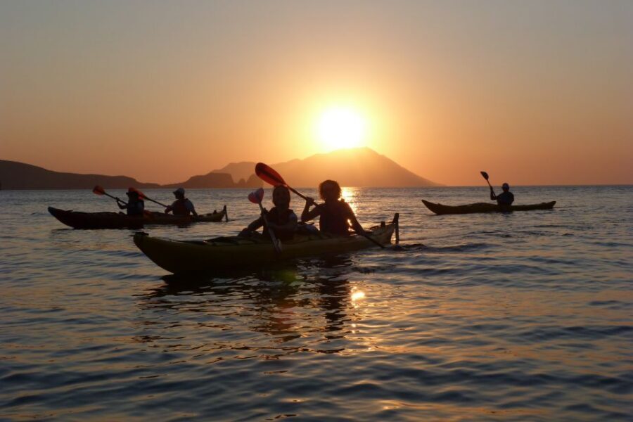 Milos: Sea Kayaking Trip at Sunset with Snack - The Sunset Return: Paddling Into Nightfall