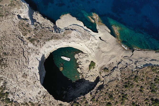 Milos Self Drive Private Boat - No License Required, APHRODITE II - Reaching Kleftiko on your own schedule