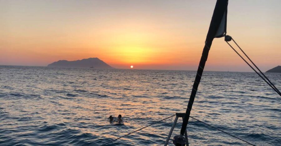 Milos: Sunset Catamaran Cruise with Kleftiko Visit - Lunch onboard: Elias’ food and the drinks that keep the mood easy