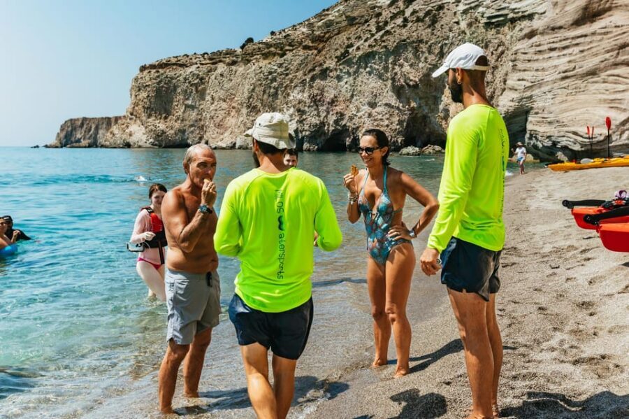 Milos: Tsigrado and Gerakas Beach Kayaking Tour - Fyriplaka Start Point: How to Find the Kayaks on Milos