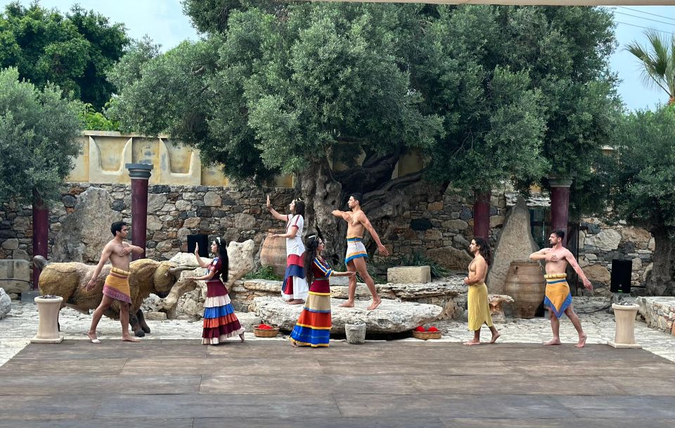 Minoan Theater - Dance Performance - Who will enjoy this most?