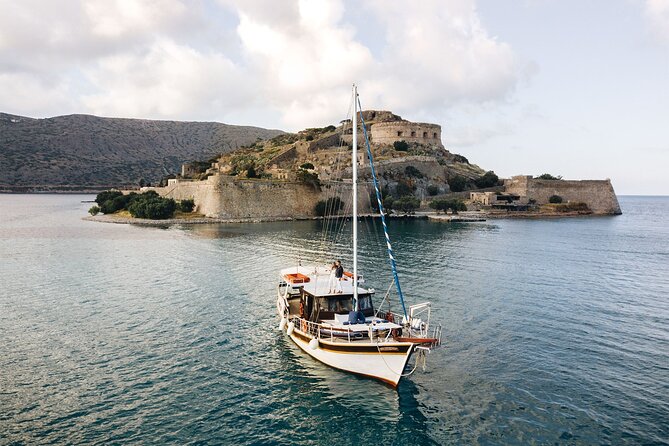 Mirabello Luxuries with Spinalonga & Agios Nikolaos from Elounda - Elounda’s resorts and lost coastal cities