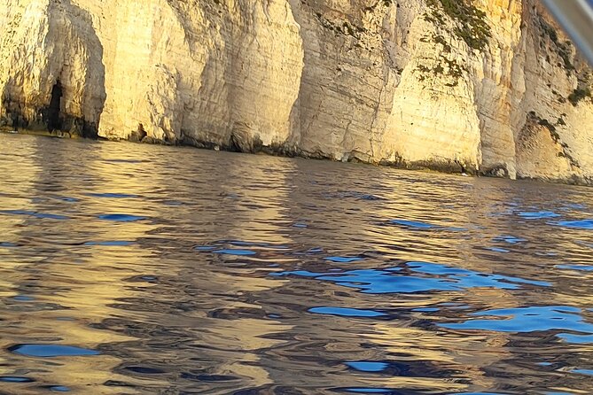 Mizithres sunset 3 hours boat trip - Wine, music, and the social mood on board