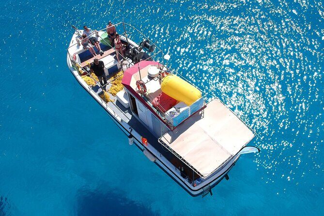 Morning Group Sea Experience to Polyaigos - Myrsini Bay Swim Stop: A Soft Start at Sea Level