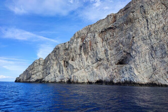Morning or Afternoon 3hour Private boat Tour in Santorini - Key highlights you’ll care about