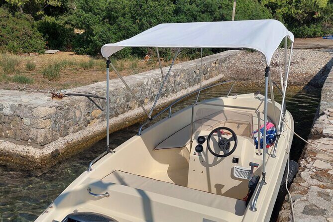Motor Boat Hire in Corfu Italmar 17,Asso 5.10, Next 5m - Snorkeling with gear provided: where it fits, and what to expect