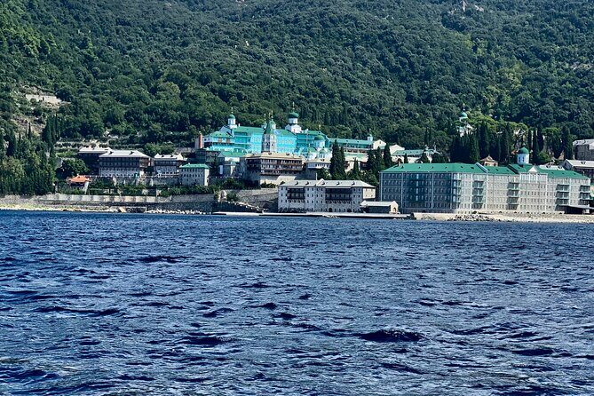 Mount Athos Sightseeing Luxury Cruise with Glassbottom - Onboard Comfort: Snacks, Coffee, and the Real Vibe