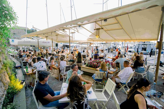 Music Stories of a Corfiot | Intimate concert at the Marina - Sofia’s story gives the music a clear path