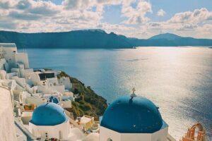 My Ultimate Half-Day Private Santorini Road Trip - Your driver, your pace: what “English-speaking up to 4 hours” really means