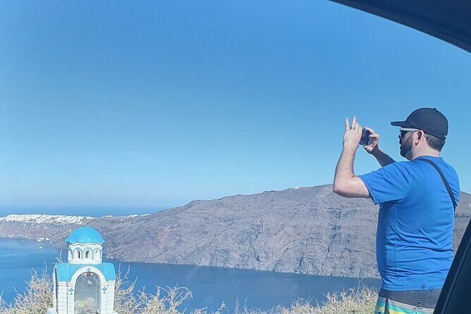 My Ultimate Half-Day Private Santorini Road Trip - Stop 4: Oia in 2 hours, with time to actually walk past the famous views