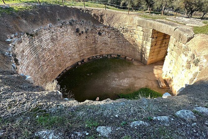 Mycenae Epidaurus Nafplio Isthmus Canal Private Luxury Tour - Drivers and the difference between a driver-guide and a licensed guide