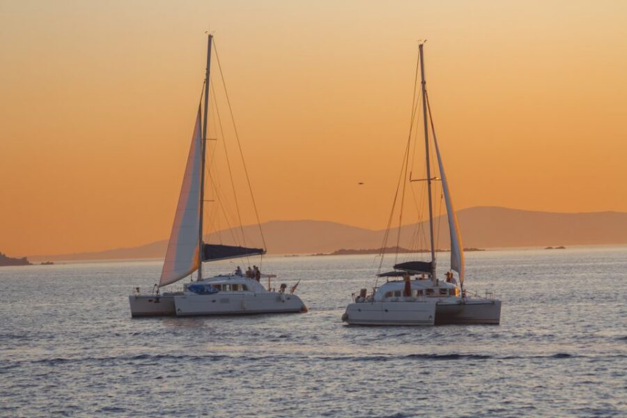 Mykonos: Catamaran Cruise with Lunch, Drinks and Transfer - Who should book this Mykonos Delos and Rhenia cruise