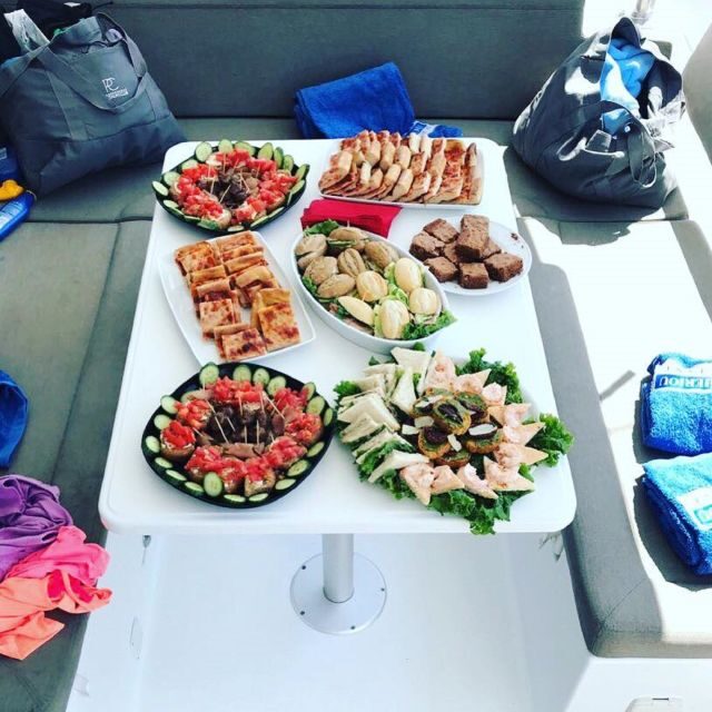 Mykonos: Full-Day Catamaran Cruise with Fresh Lunch - The sailing route: from Agios Ioannis to Super Paradise