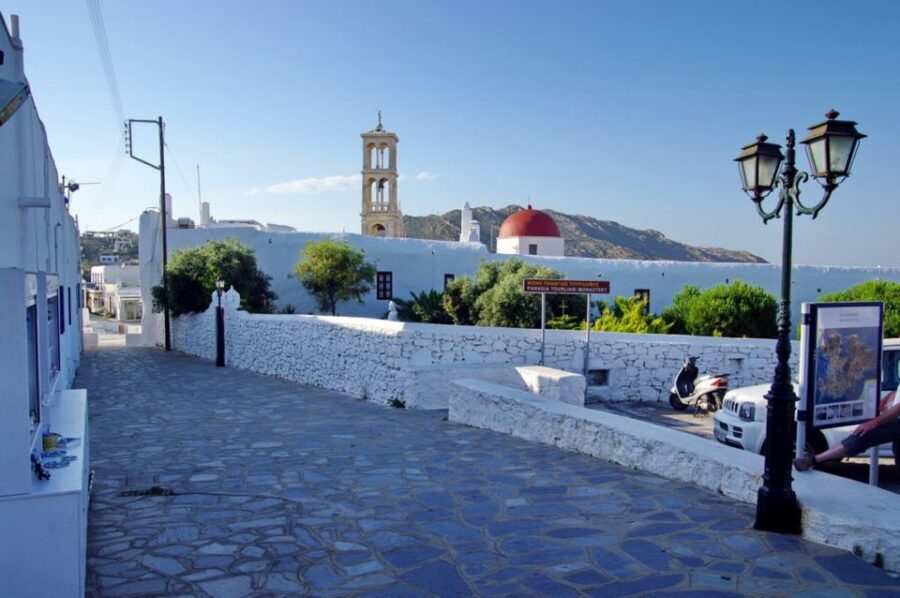 Mykonos: Full-Day Sightseeing Tour with Lunch - Back to Mykonos Town: Windmills, Little Venice, and Paraportiani