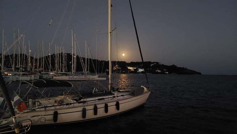 Mykonos: Island Beaches Sailing Tour with Lunch and Transfer - Key things to know before you book