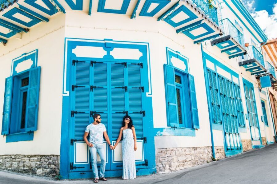 Mykonos: Photo Shoot with a Private Vacation Photographer - Timing and Meeting Up: 1–2 Hours in the Mykonos Sweet Spot