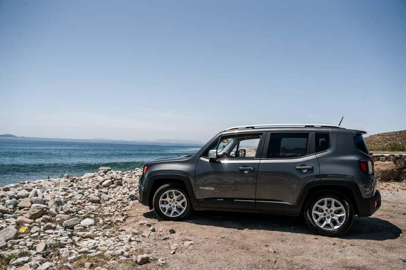 Mykonos: Private Island Tour with local guide -Jeep Renegade - Ano Mera and Panagia Tourliani Monastery: the traditional side that feels real