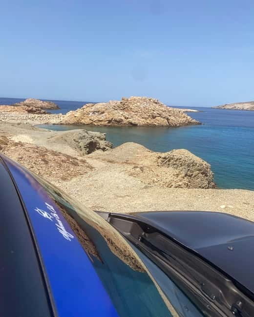 Mykonos: Private Island Tour with local guide -Jeep Renegade - The local café stop plus guided photo time