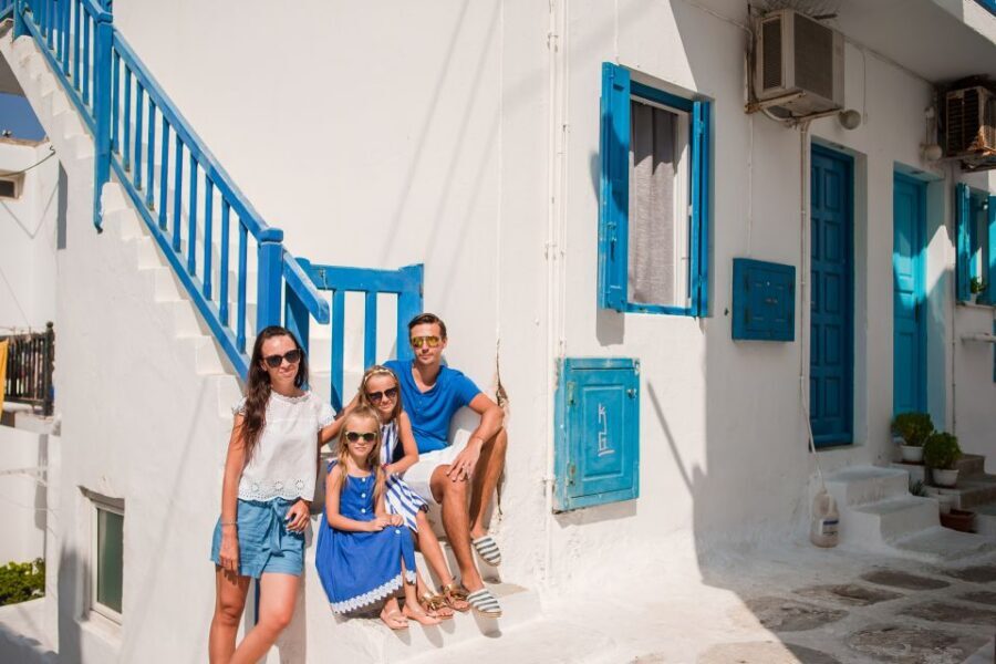 Mykonos: Private Photoshoot at Alefkandra - Meeting at Parthenis Cafe: the easiest start point in a busy place