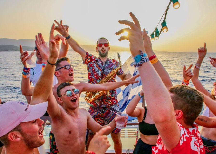 Mykonos: Rhenia & Little Venice Cruise with Snacks & Drinks - Should you book the Rhenia & Little Venice cruise with snacks and drinks?