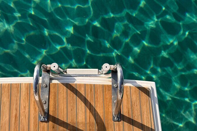 Mykonos Shared Catamaran Tour Experience - Getting to Ornos: the meeting point that keeps it simple