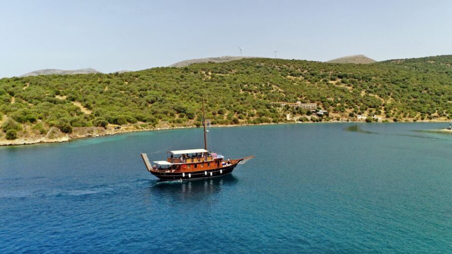 Mykonos: South Beaches Cruise - Super Paradise: 2 Hours for Swimming and Lunch