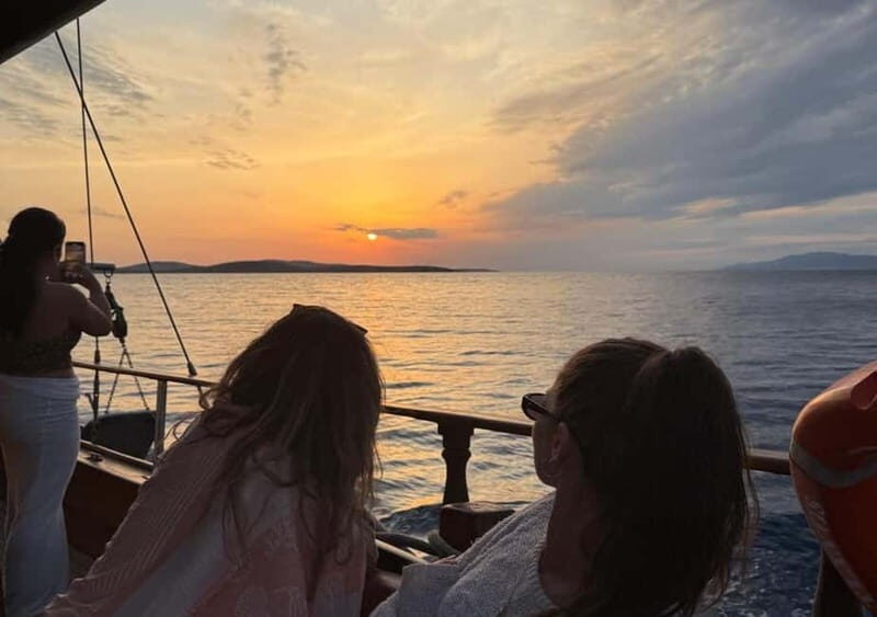 Mykonos: Sunset Boat Cruise with Light Dinner & Drinks - The Real Reason This Cruise Works: Golden Hour With Room to Breathe