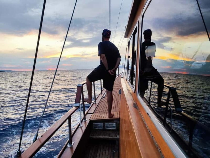 Mykonos: Sunset Boat Cruise with Light Dinner & Drinks - Getting On Board at Agios Ioannis Diakoftis (and What to Expect From the Boat)