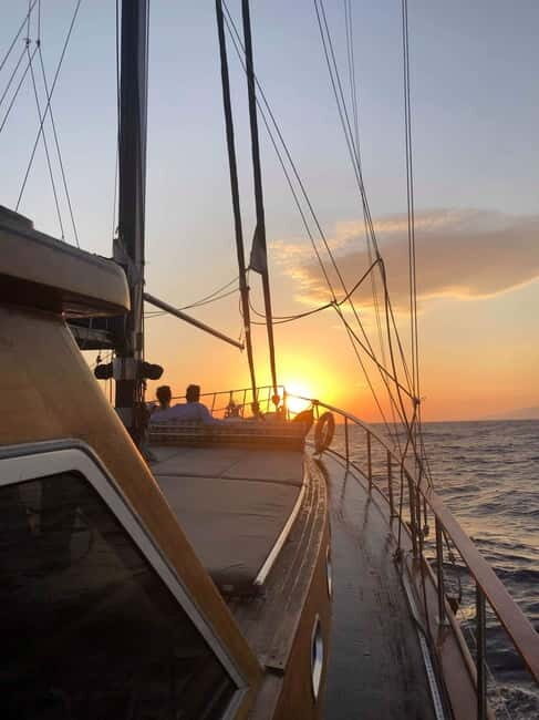 Mykonos: Sunset Boat Cruise with Light Dinner & Drinks - Price and Value: Why $117 Can Feel Fair Here