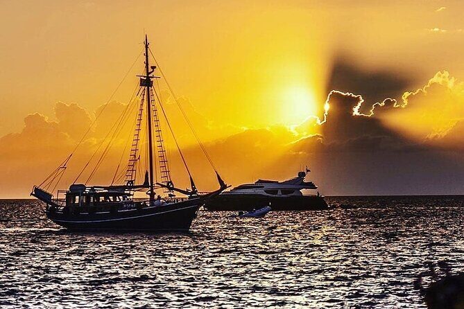 Mykonos Sunset Boat Party Little Venice - Getting to the boat in Mykonos Harbour View without stress