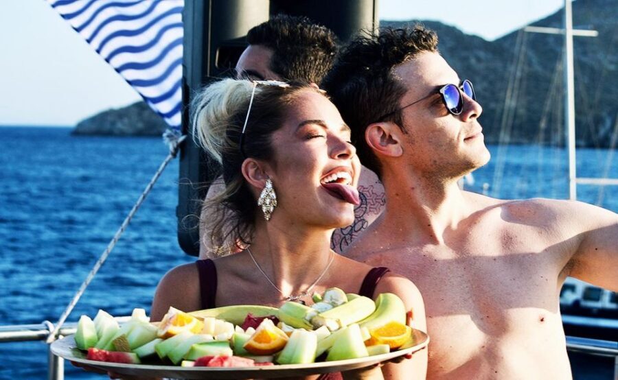 Mykonos: Sunset Boat Party with Open Bar & Live DJ - Open Bar on a Sunset Boat: What You’ll Actually Drink