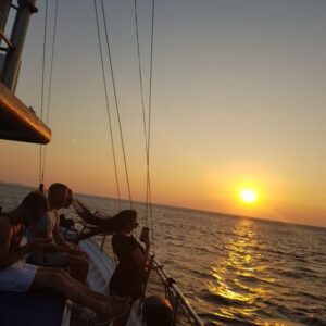 Mykonos: Sunset Boat Trip with Snacks and Drinks - Getting Onboard: Pickup, Transfers, and the First Timeline