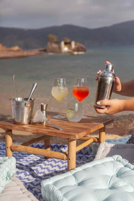 Mykonos: Sunset Cocktail Making Class on a Secluded Beach - A beach bar without the fixed bar