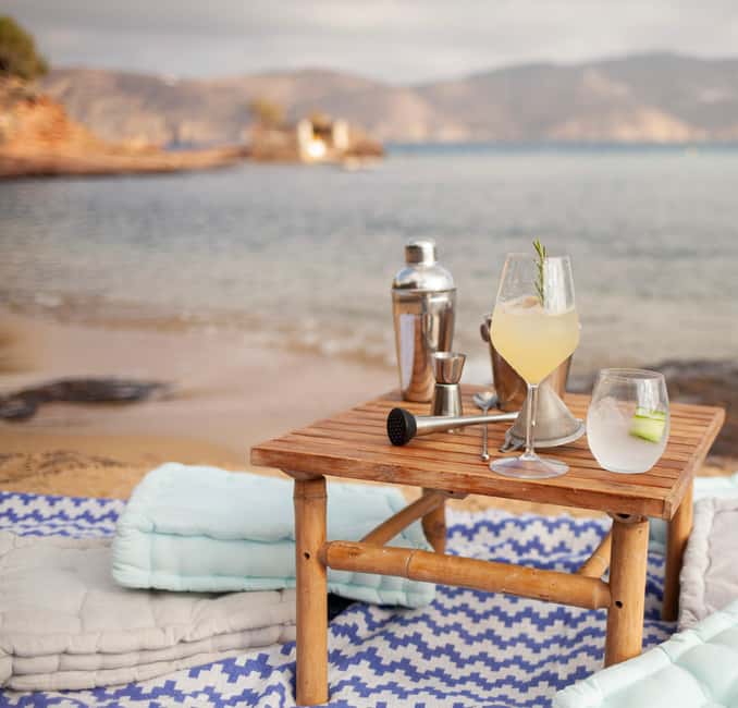 Mykonos: Sunset Cocktail Making Class on a Secluded Beach - Shaking, stirring, and muddling your way through class