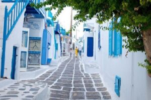 Mykonos Town and Island Half-Day Tour - Mykonos Town walking: white lanes, Petros the Pelican, and real orientation